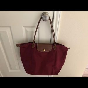 Long champ medium tote.